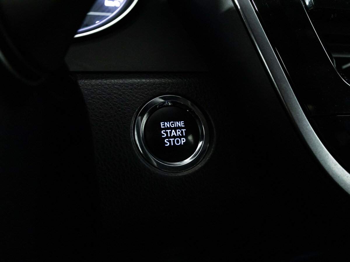 Toyota Camry с пробегом — 2021 год. Фото: #18