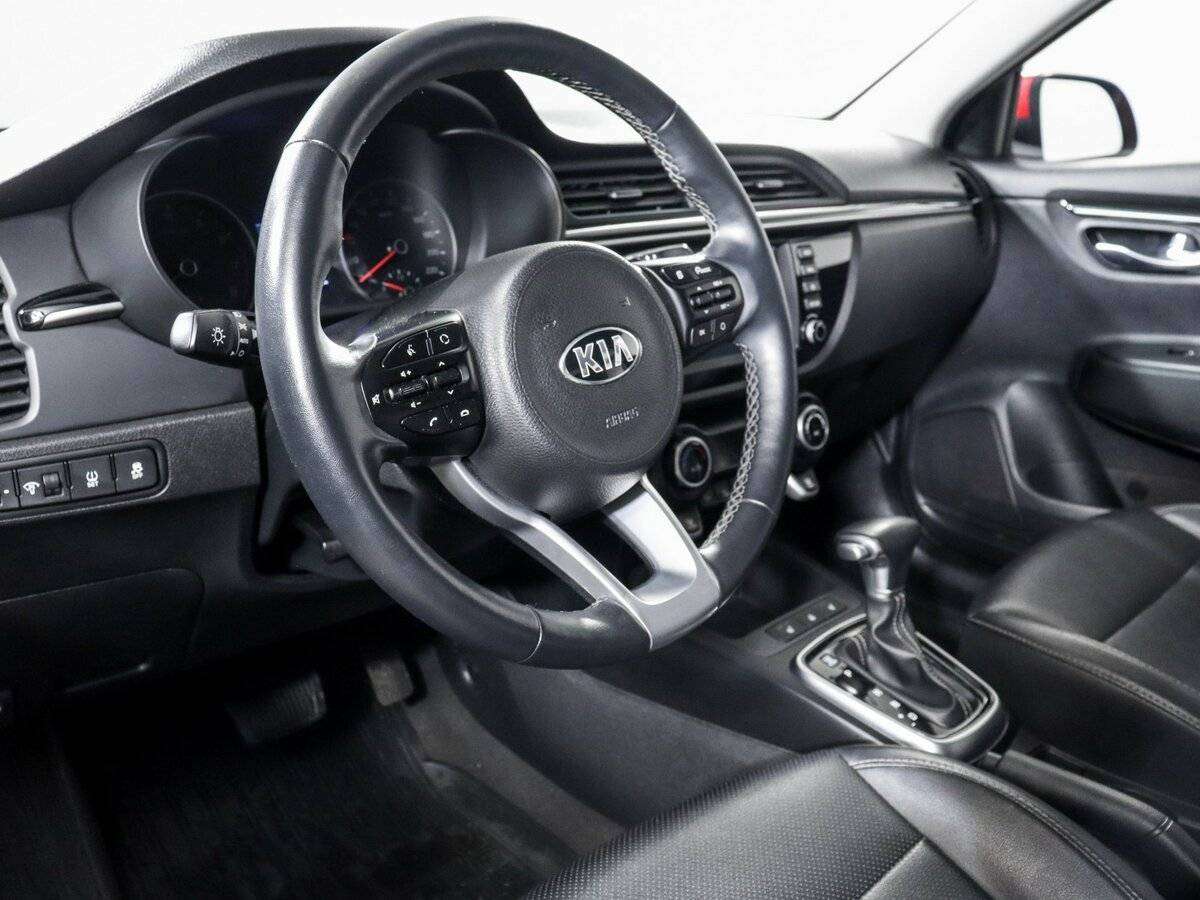 Kia Rio с пробегом — 2020 год. Фото: #9