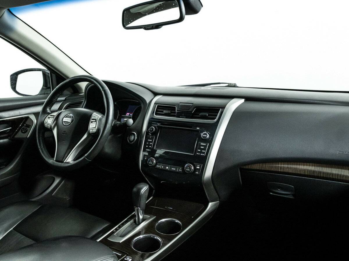 Nissan Teana с пробегом — 2015 год. Фото: #8