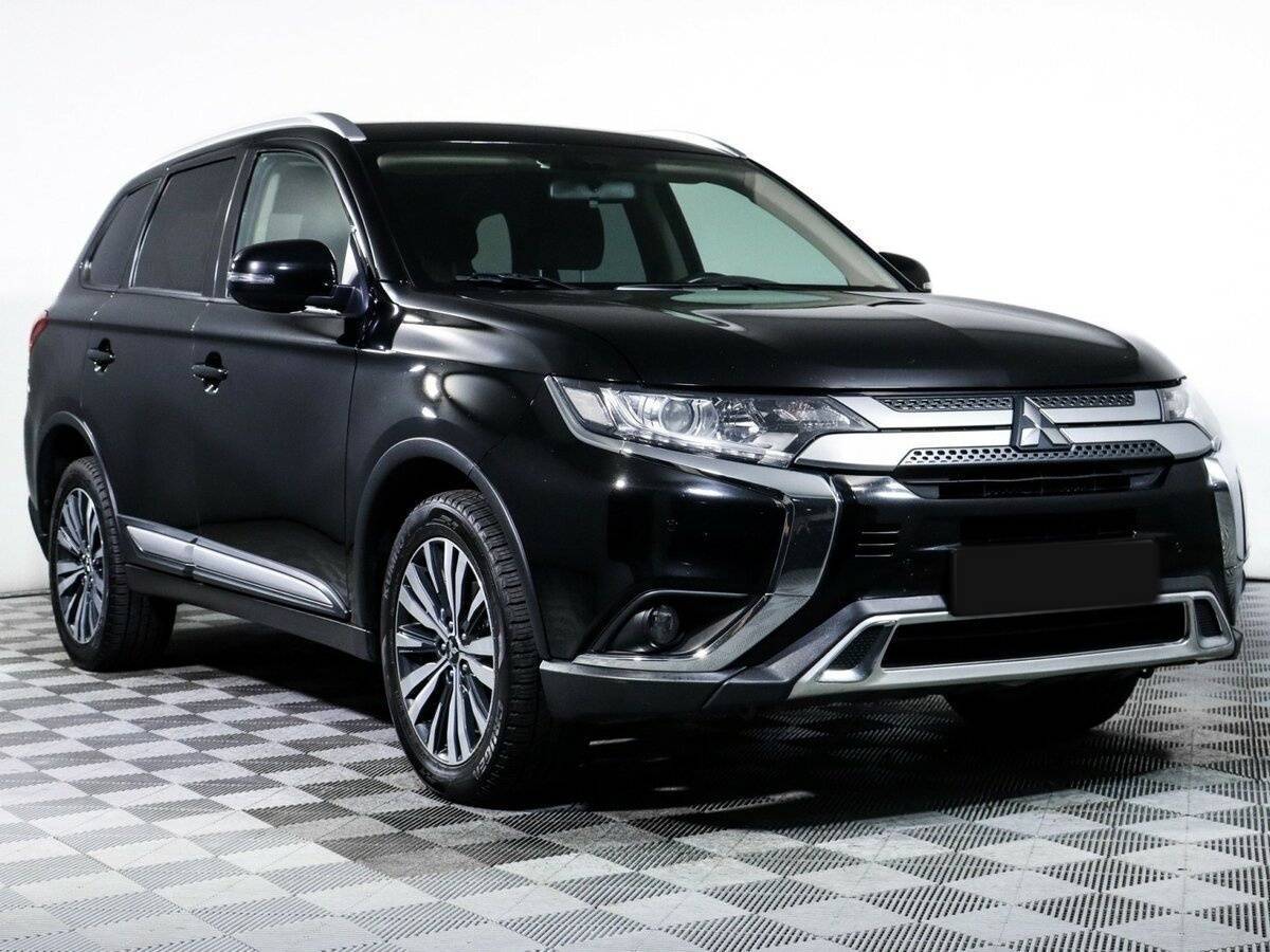Mitsubishi Outlander с пробегом — 2019 год. Фото: #2