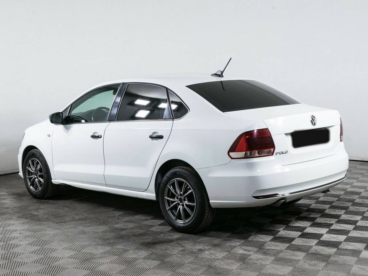 Volkswagen Polo с пробегом — 2018 год. Фото: #5