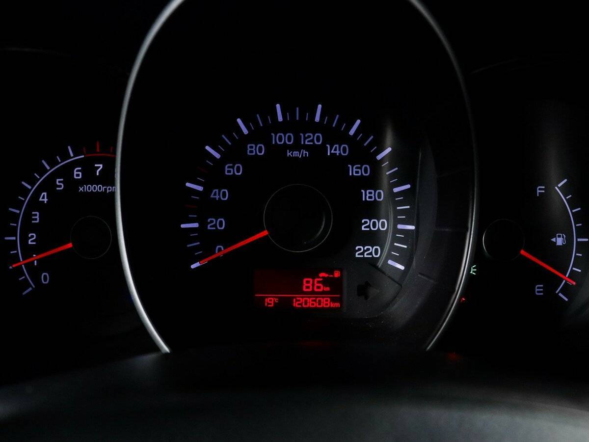 Kia Rio с пробегом — 2016 год. Фото: #7