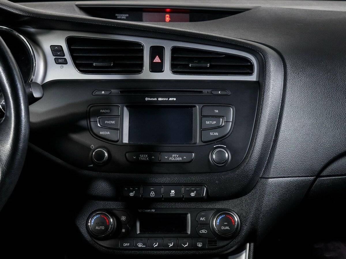 Kia Ceed с пробегом — 2014 год. Фото: #7