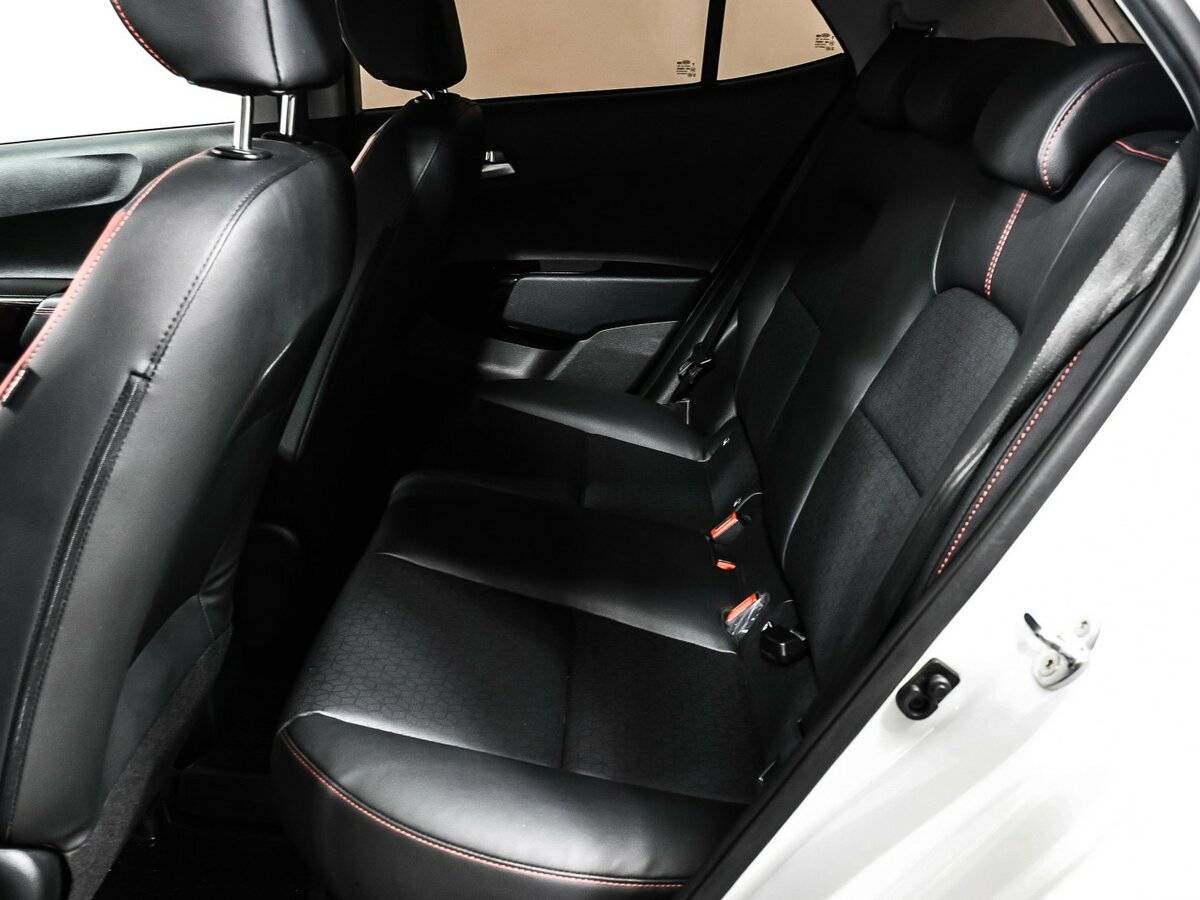 Kia Picanto с пробегом — 2021 год. Фото: #12