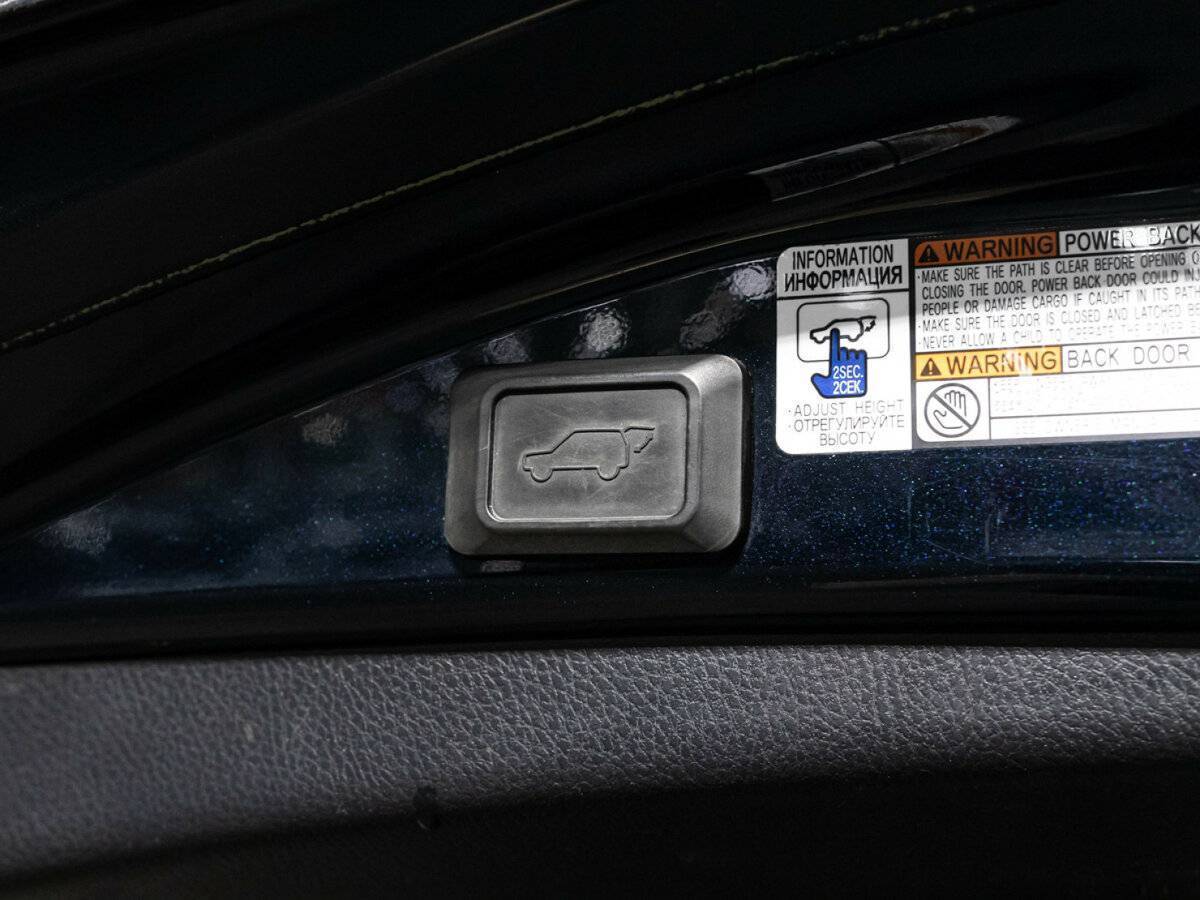 Toyota RAV4 с пробегом — 2018 год. Фото: #14