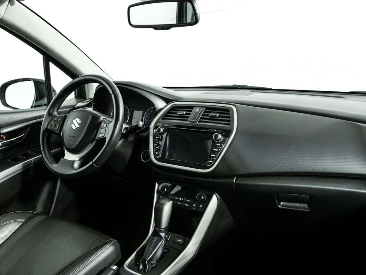 Suzuki SX4 с пробегом — 2014 год. Фото: #8