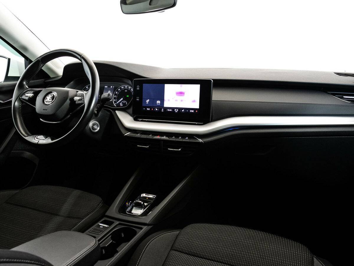 Skoda Octavia с пробегом — 2021 год. Фото: #8