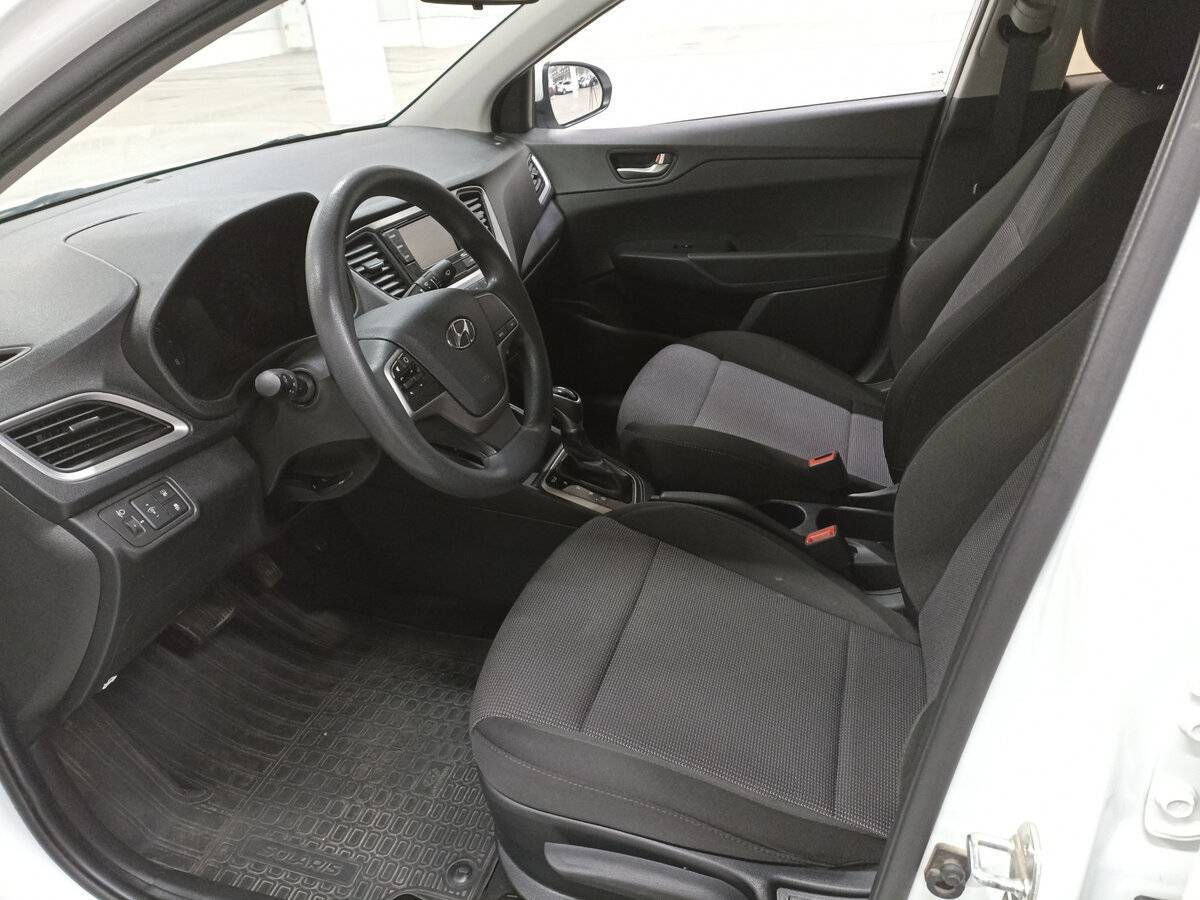 Hyundai Solaris с пробегом — 2017 год. Фото: #15