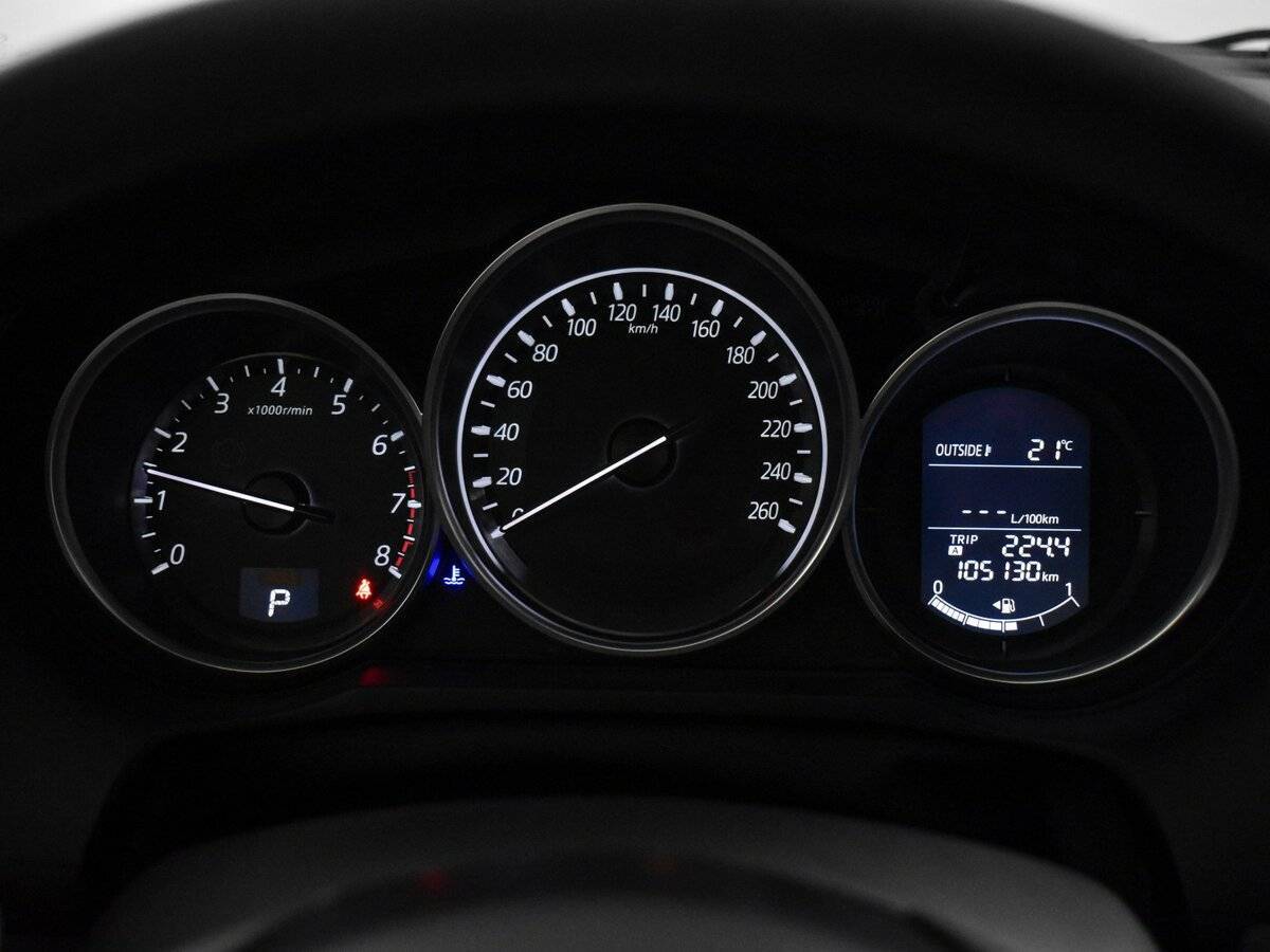 Mazda 6 с пробегом — 2016 год. Фото: #17