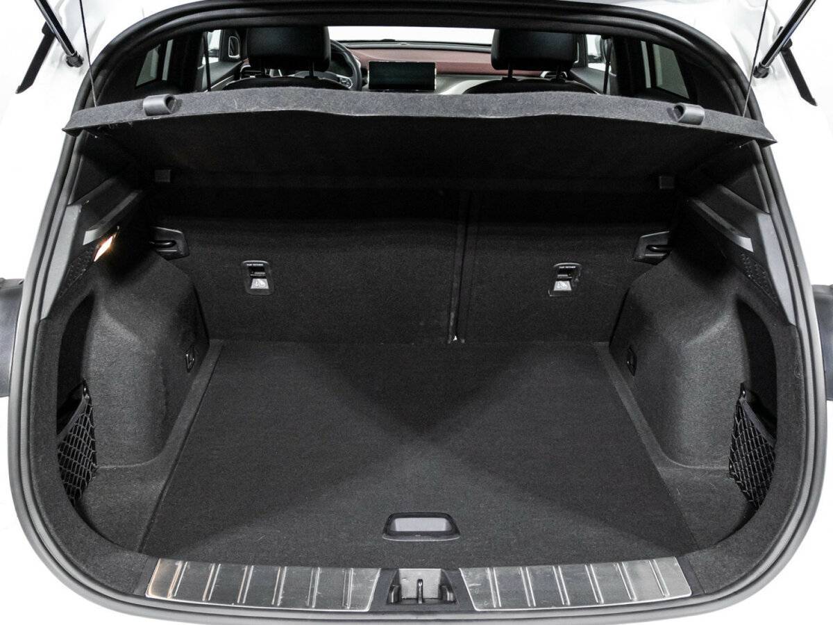 Geely Coolray с пробегом — 2023 год. Фото: #13