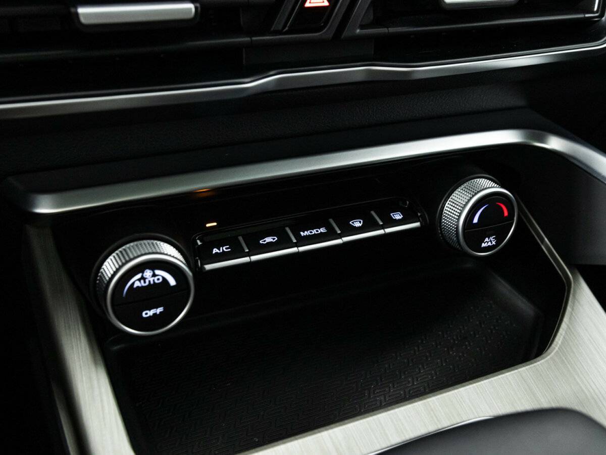 Geely Coolray с пробегом — 2023 год. Фото: #17