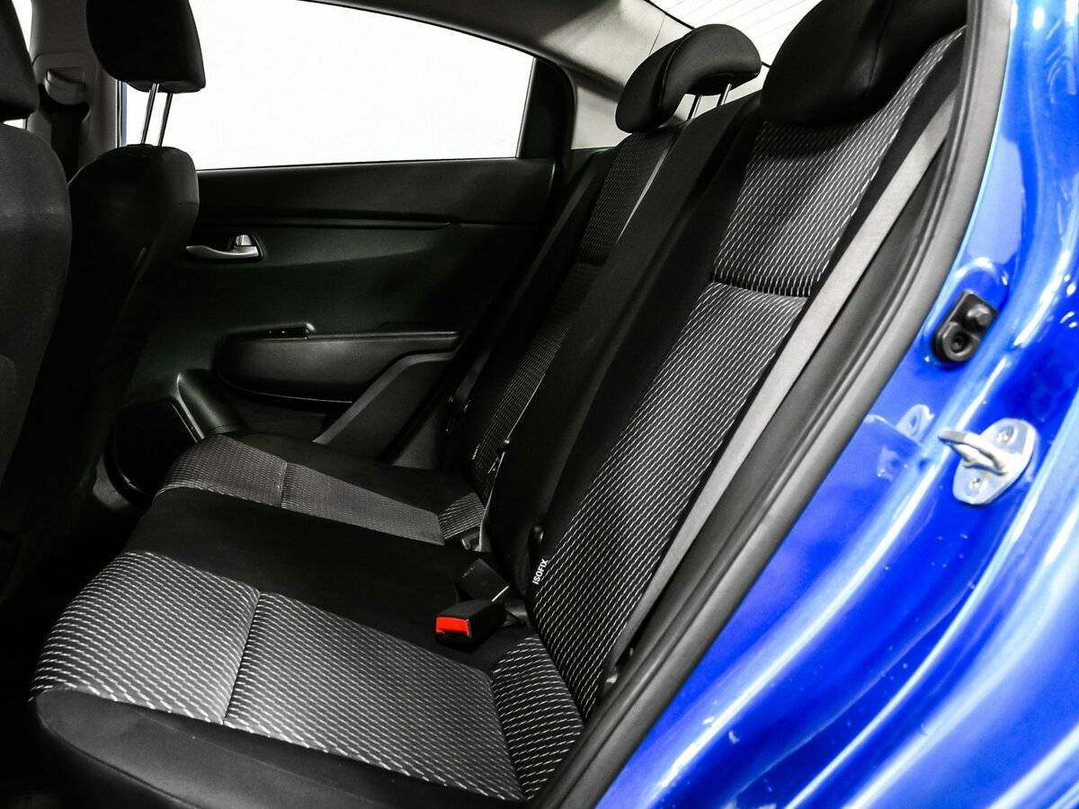 Kia Rio с пробегом — 2018 год. Фото: #11