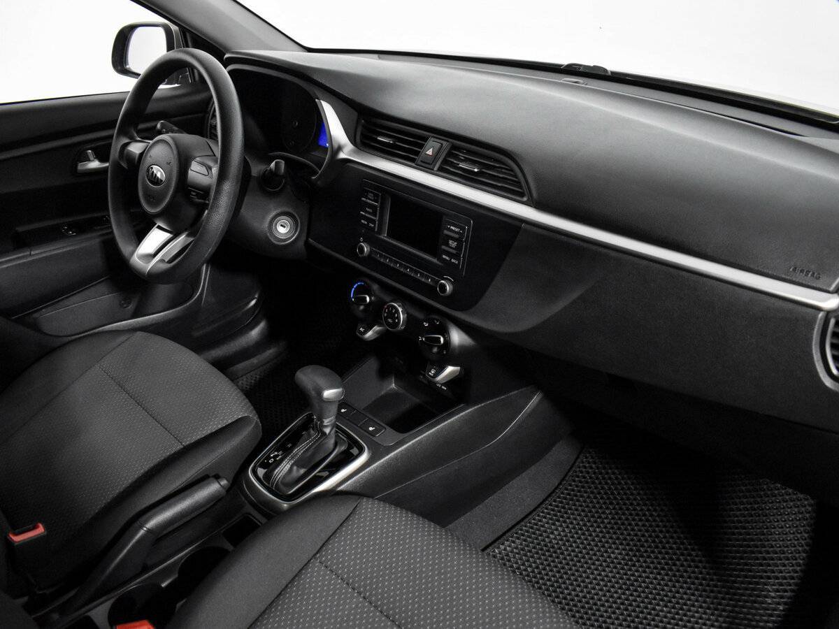 Kia Rio с пробегом — 2020 год. Фото: #12
