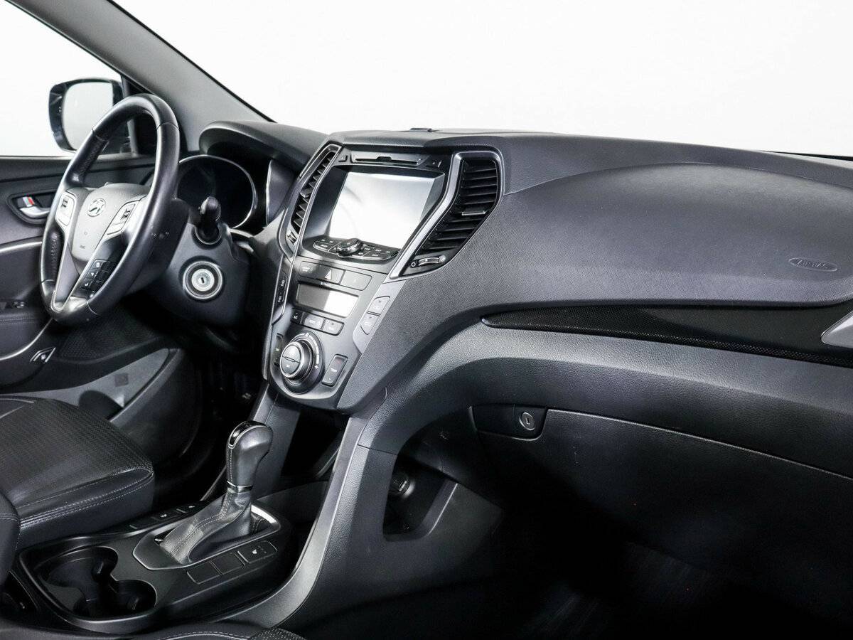 Hyundai Santa Fe с пробегом — 2012 год. Фото: #8