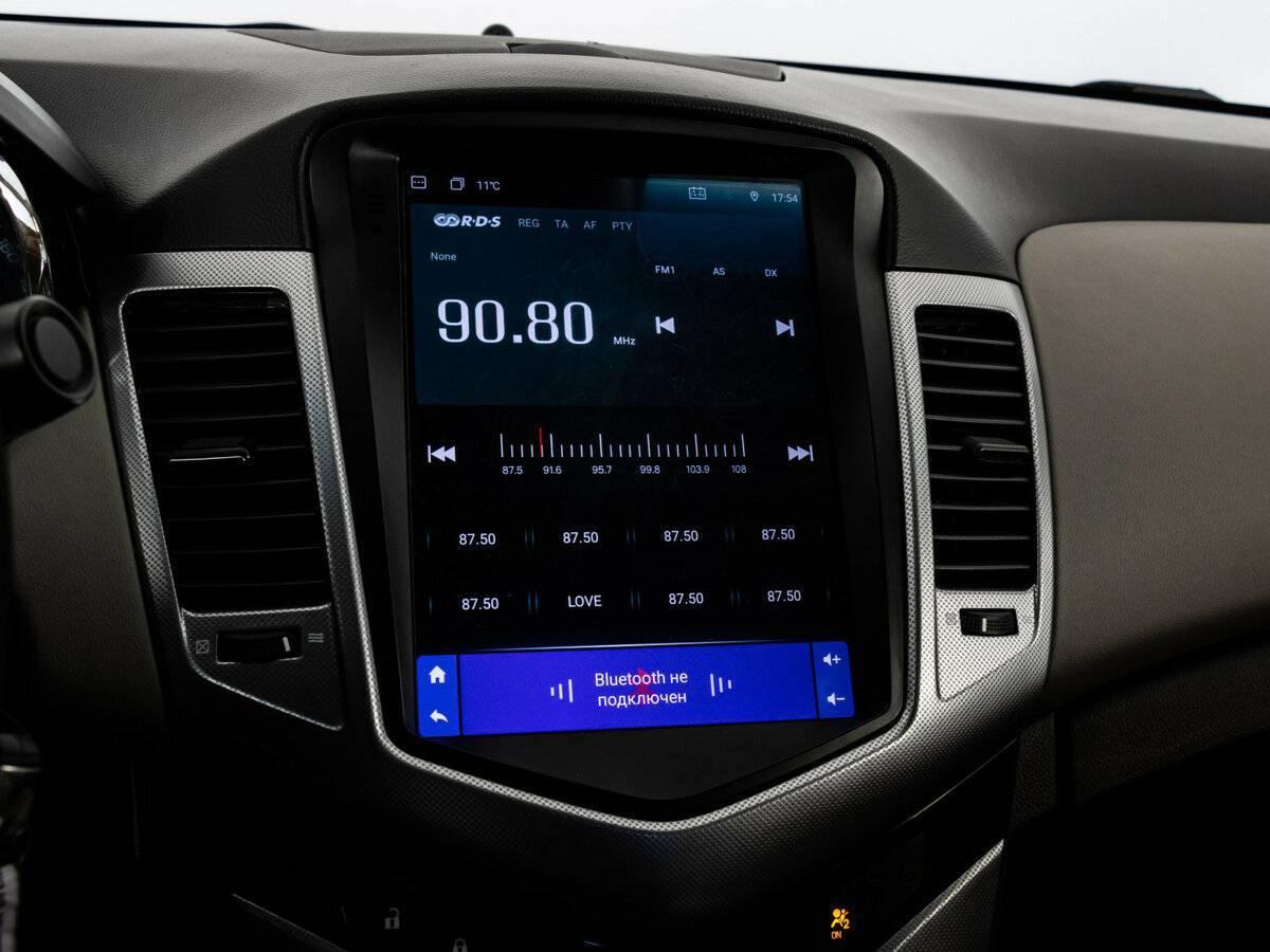 Chevrolet Cruze с пробегом — 2012 год. Фото: #10