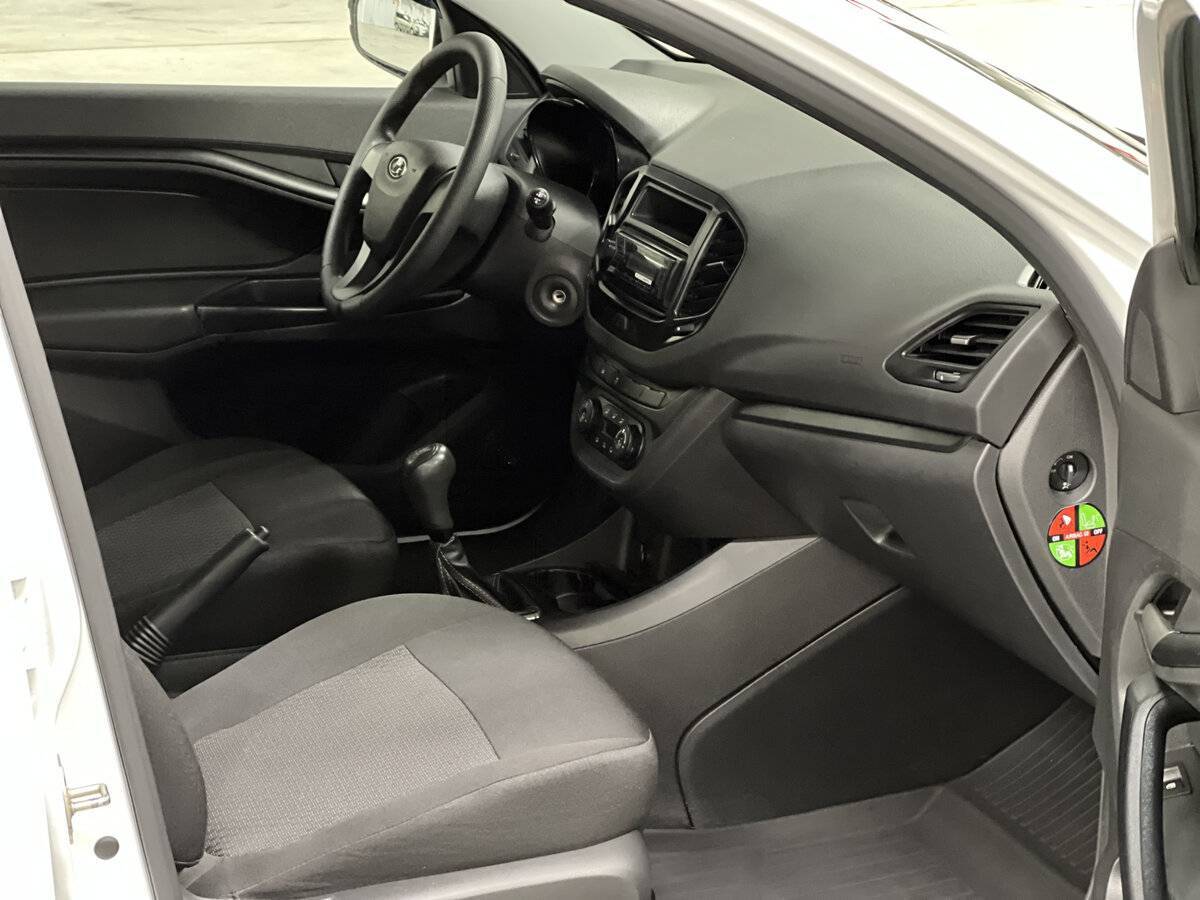 Lada (ВАЗ) Vesta с пробегом — 2018 год. Фото: #10