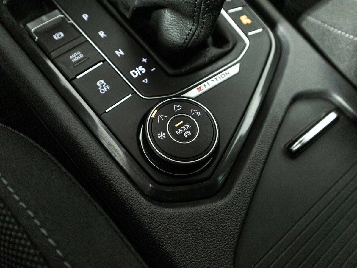 Volkswagen Tiguan с пробегом — 2017 год. Фото: #18