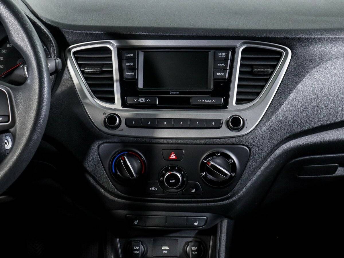 Hyundai Solaris с пробегом — 2021 год. Фото: #10