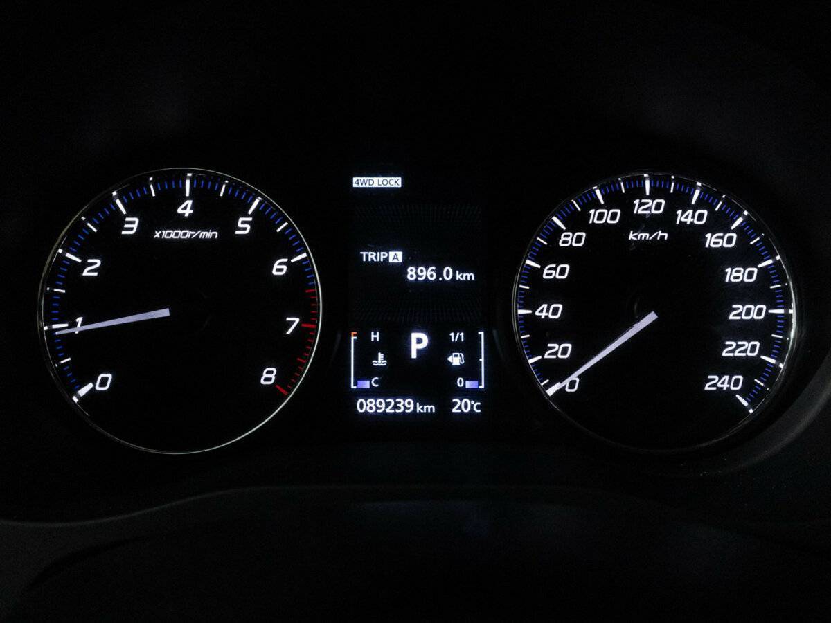 Mitsubishi Outlander с пробегом — 2018 год. Фото: #11