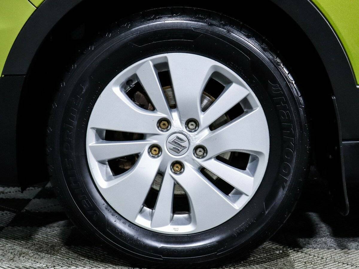 Suzuki SX4 с пробегом — 2014 год. Фото: #14