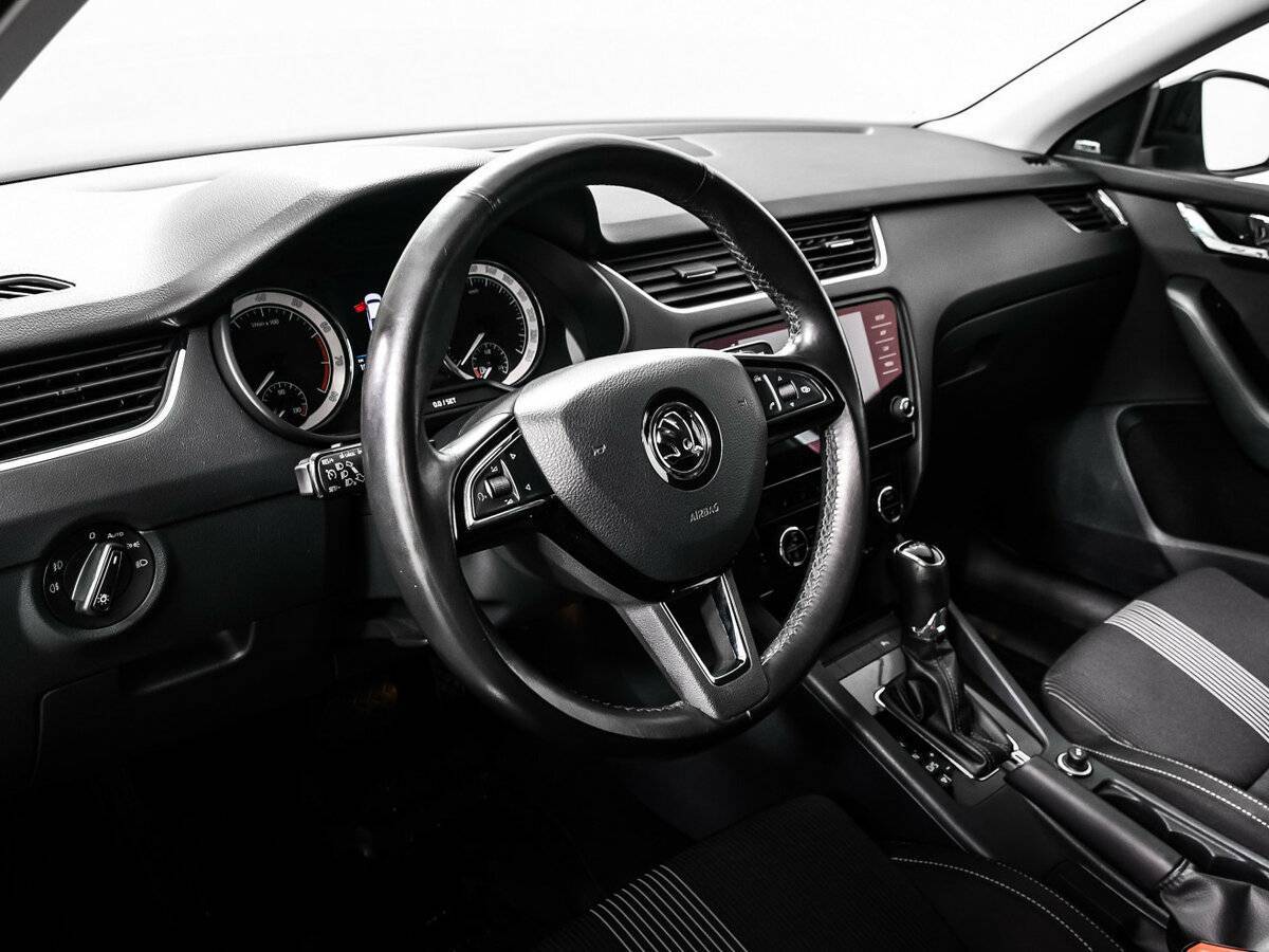 Skoda Octavia с пробегом — 2017 год. Фото: #11