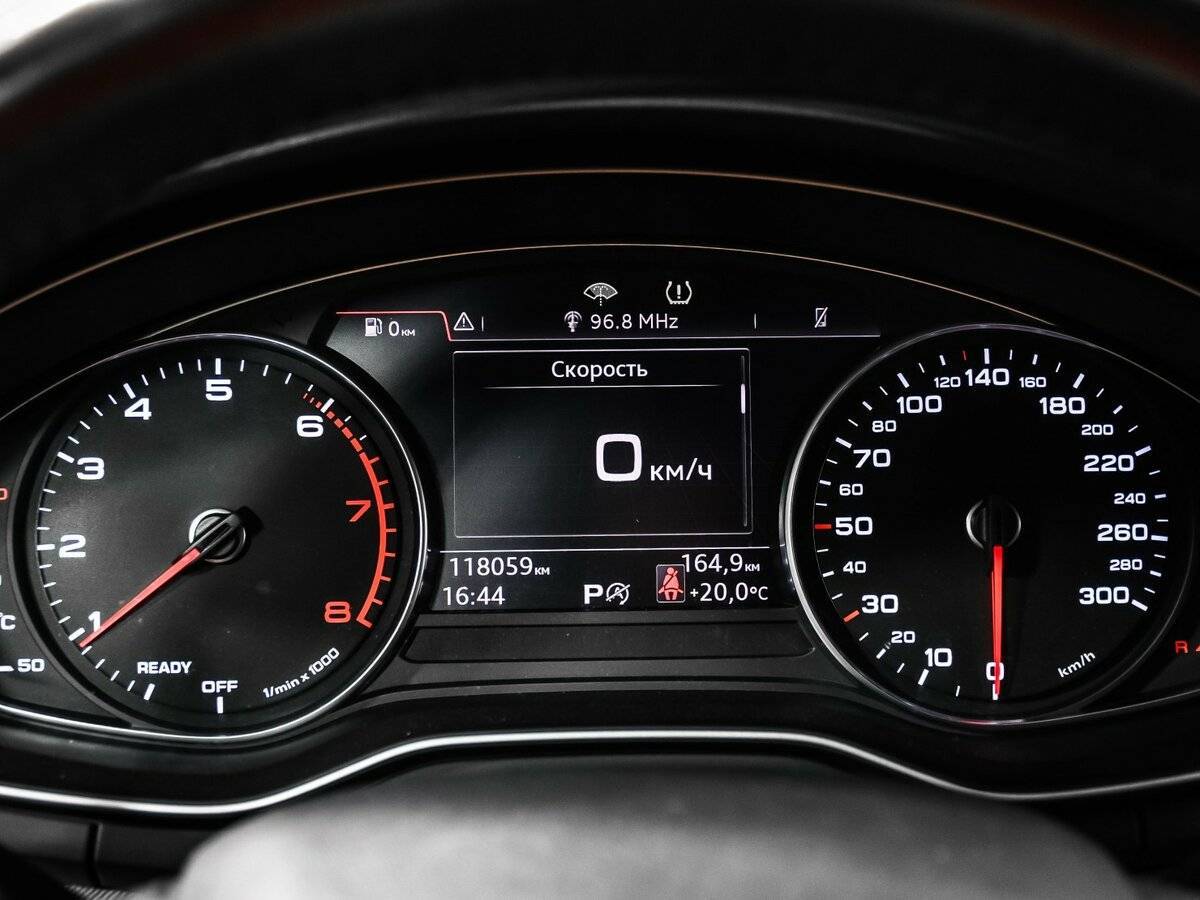 Audi A4 с пробегом — 2017 год. Фото: #9