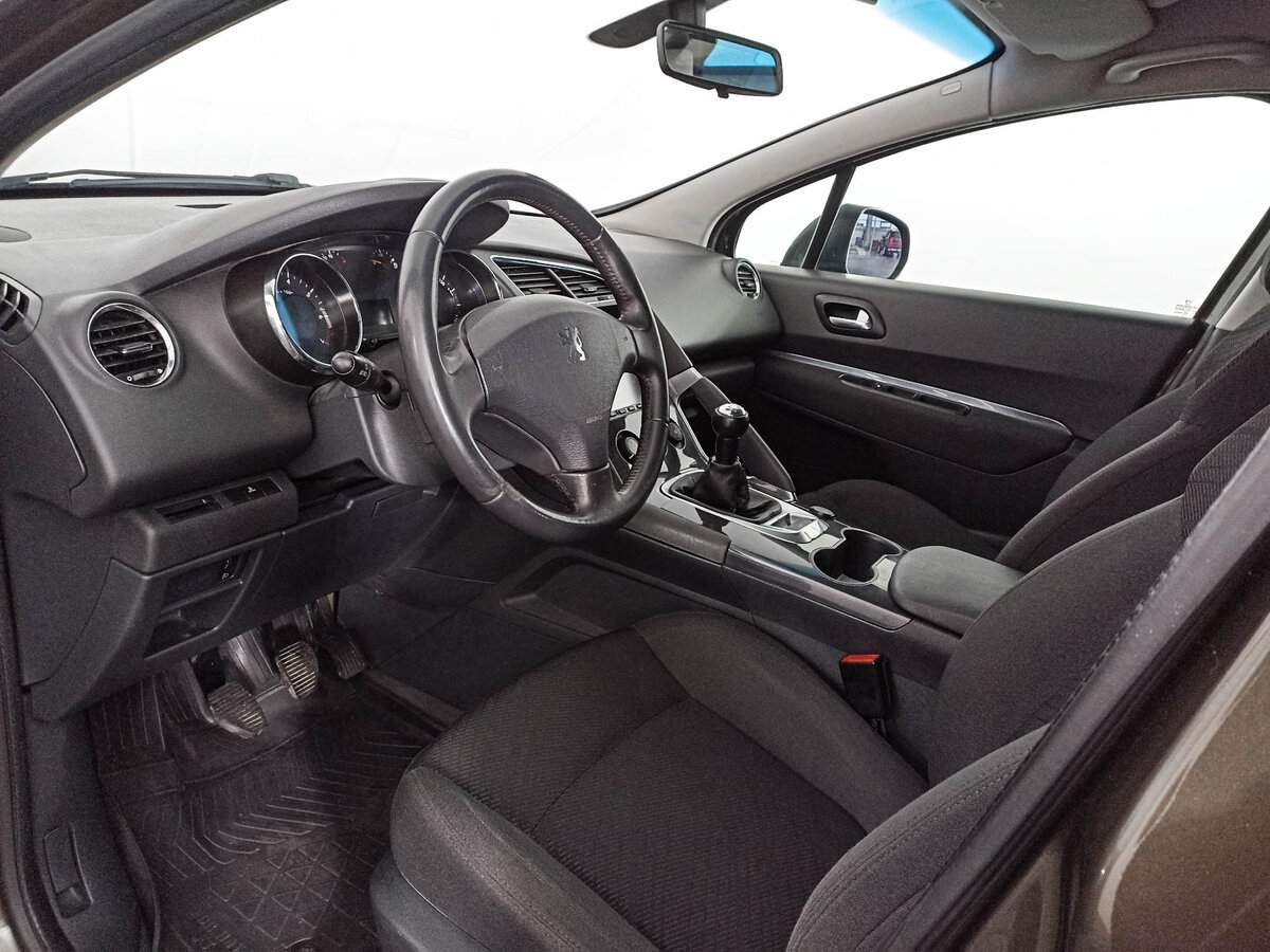 Peugeot 3008 с пробегом — 2012 год. Фото: #11