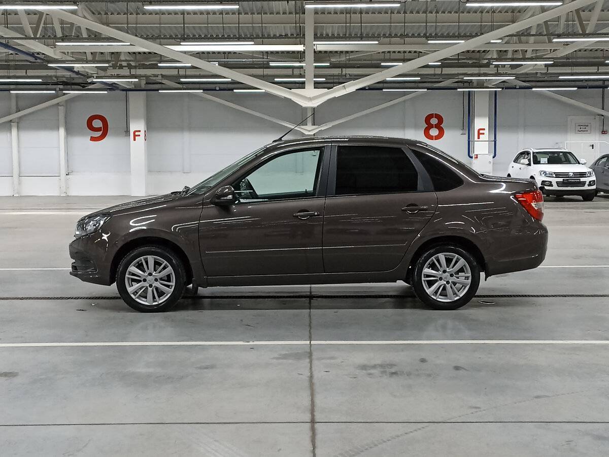 Lada (ВАЗ) Granta с пробегом — 2022 год. Фото: #7