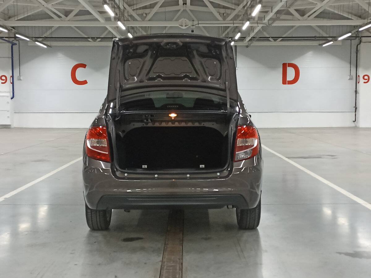 Lada (ВАЗ) Granta с пробегом — 2022 год. Фото: #9