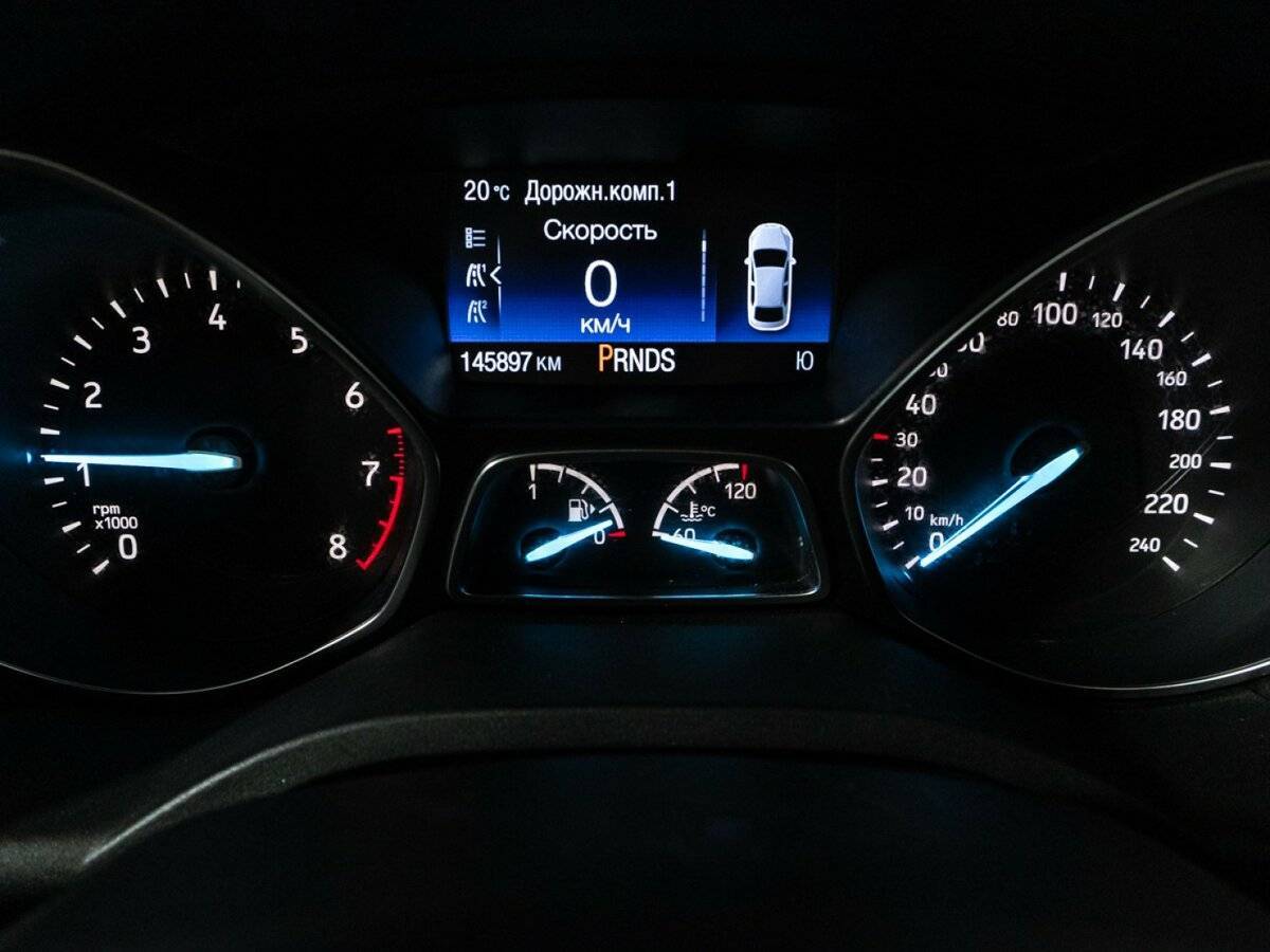 Ford Kuga с пробегом — 2017 год. Фото: #11