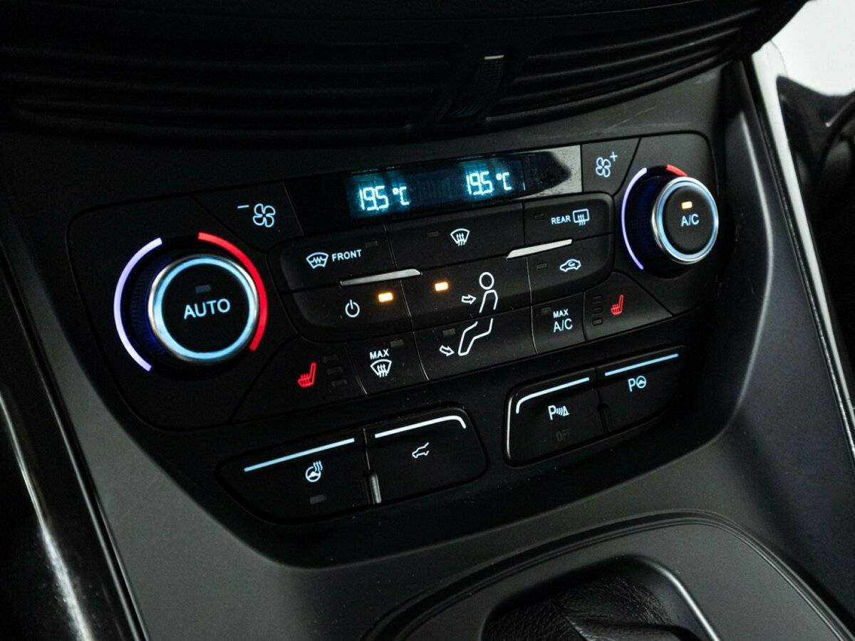 Ford Kuga с пробегом — 2017 год. Фото: #14