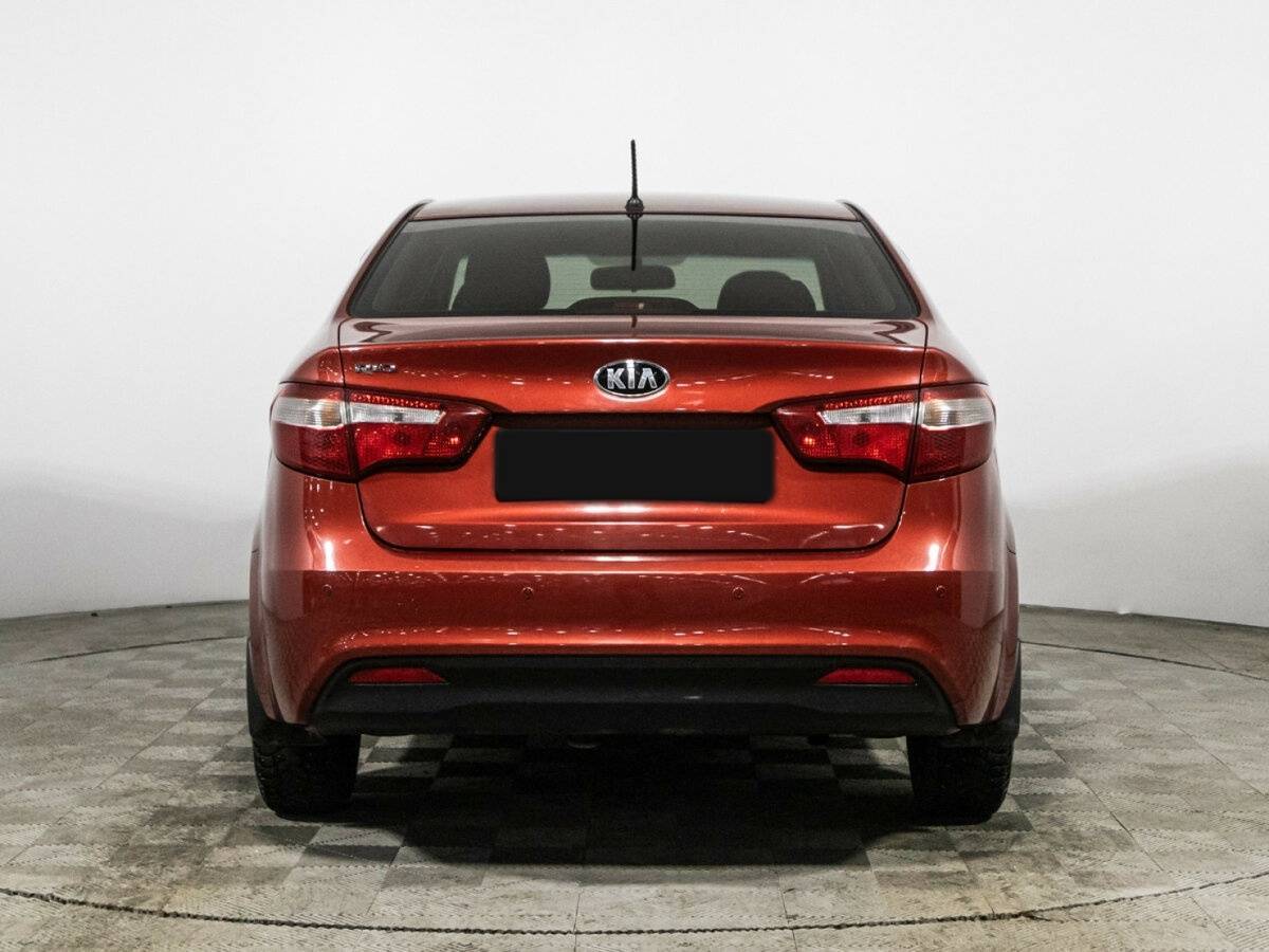 Kia Rio с пробегом — 2014 год. Фото: #5