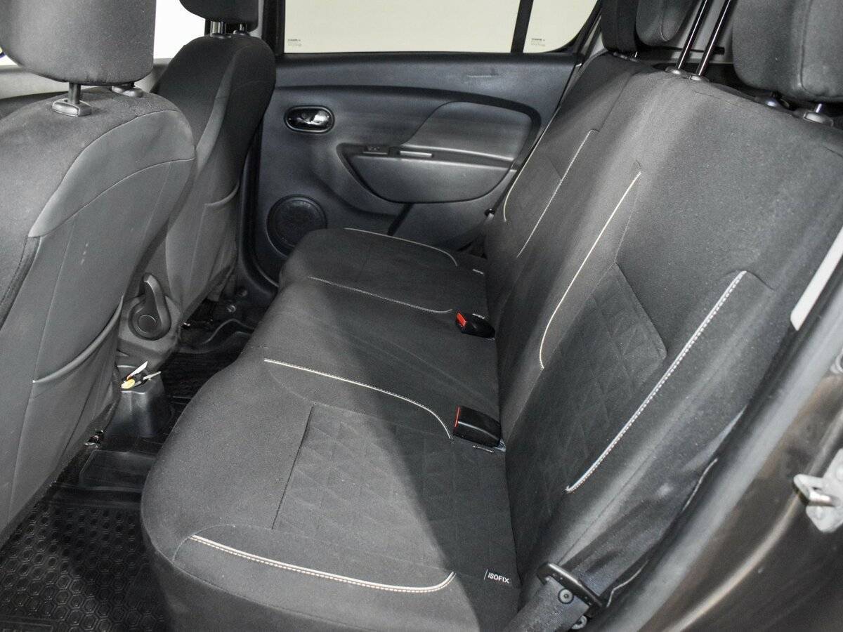 Renault Sandero с пробегом — 2019 год. Фото: #18