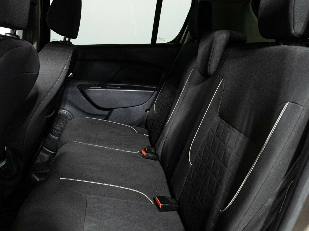 Renault Sandero с пробегом — 2019 год. Фото: #19