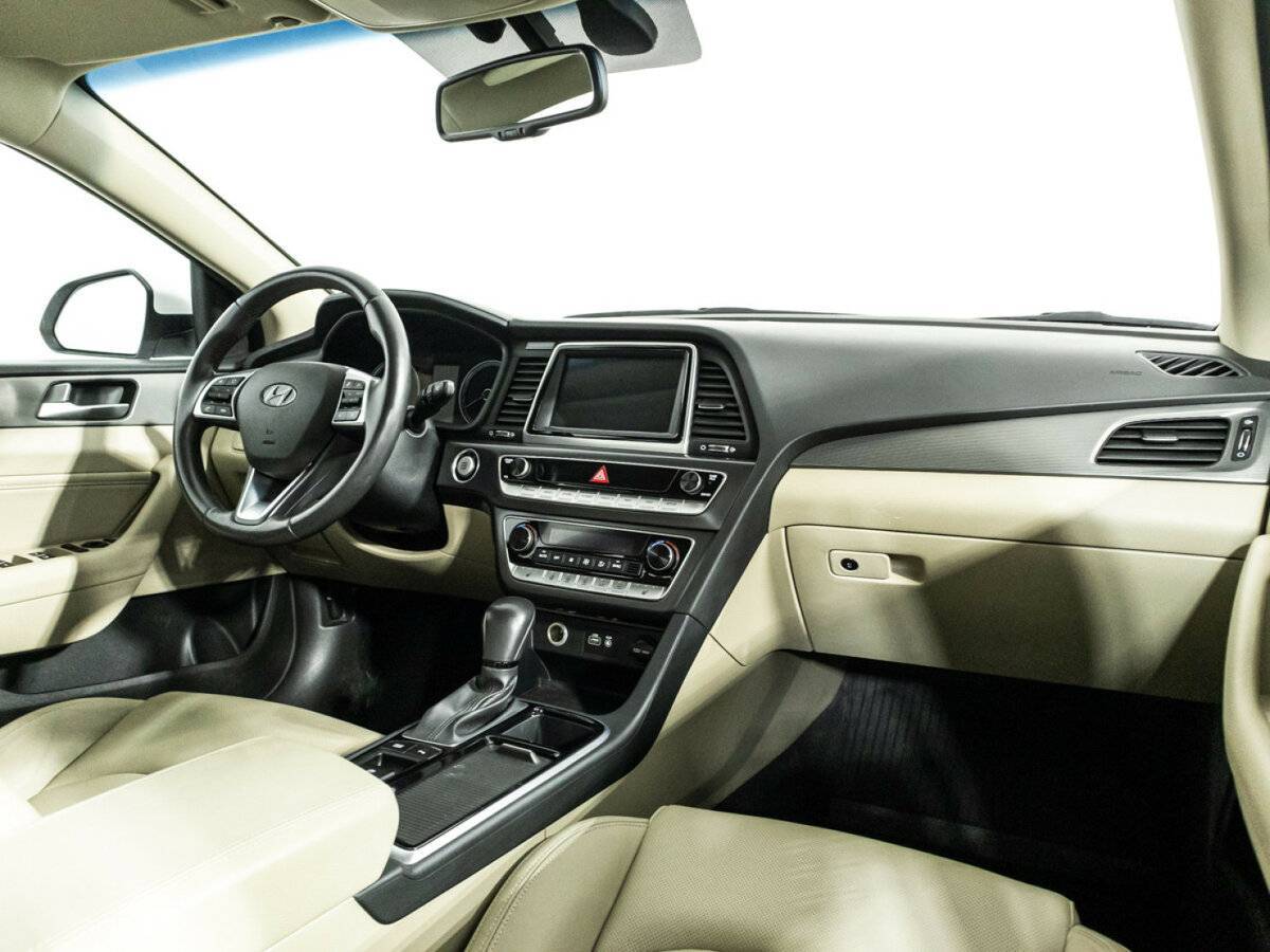 Hyundai Sonata с пробегом — 2017 год. Фото: #8