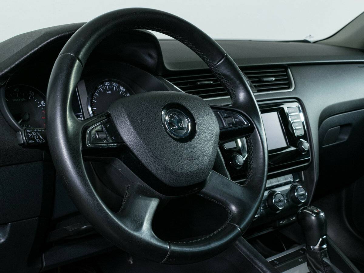 Skoda Octavia с пробегом — 2014 год. Фото: #12