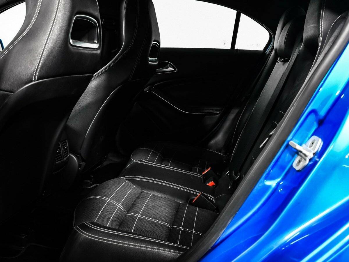 Mercedes-Benz A-Класс с пробегом — 2013 год. Фото: #12