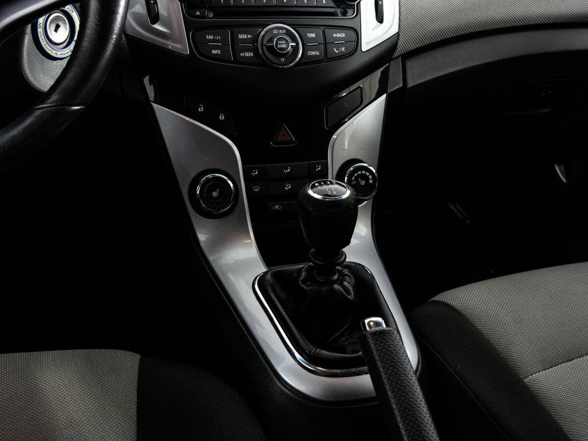 Chevrolet Cruze с пробегом — 2013 год. Фото: #9