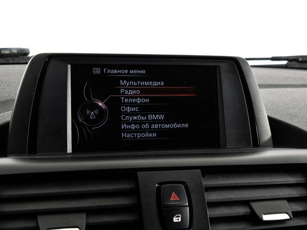 BMW 1 серии с пробегом — 2012 год. Фото: #17