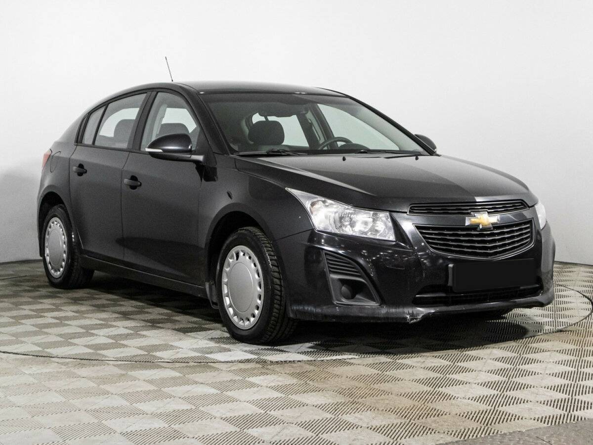 Chevrolet Cruze с пробегом — 2015 год. Фото: #2