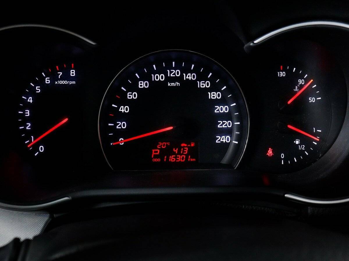 Kia Sorento с пробегом — 2015 год. Фото: #10