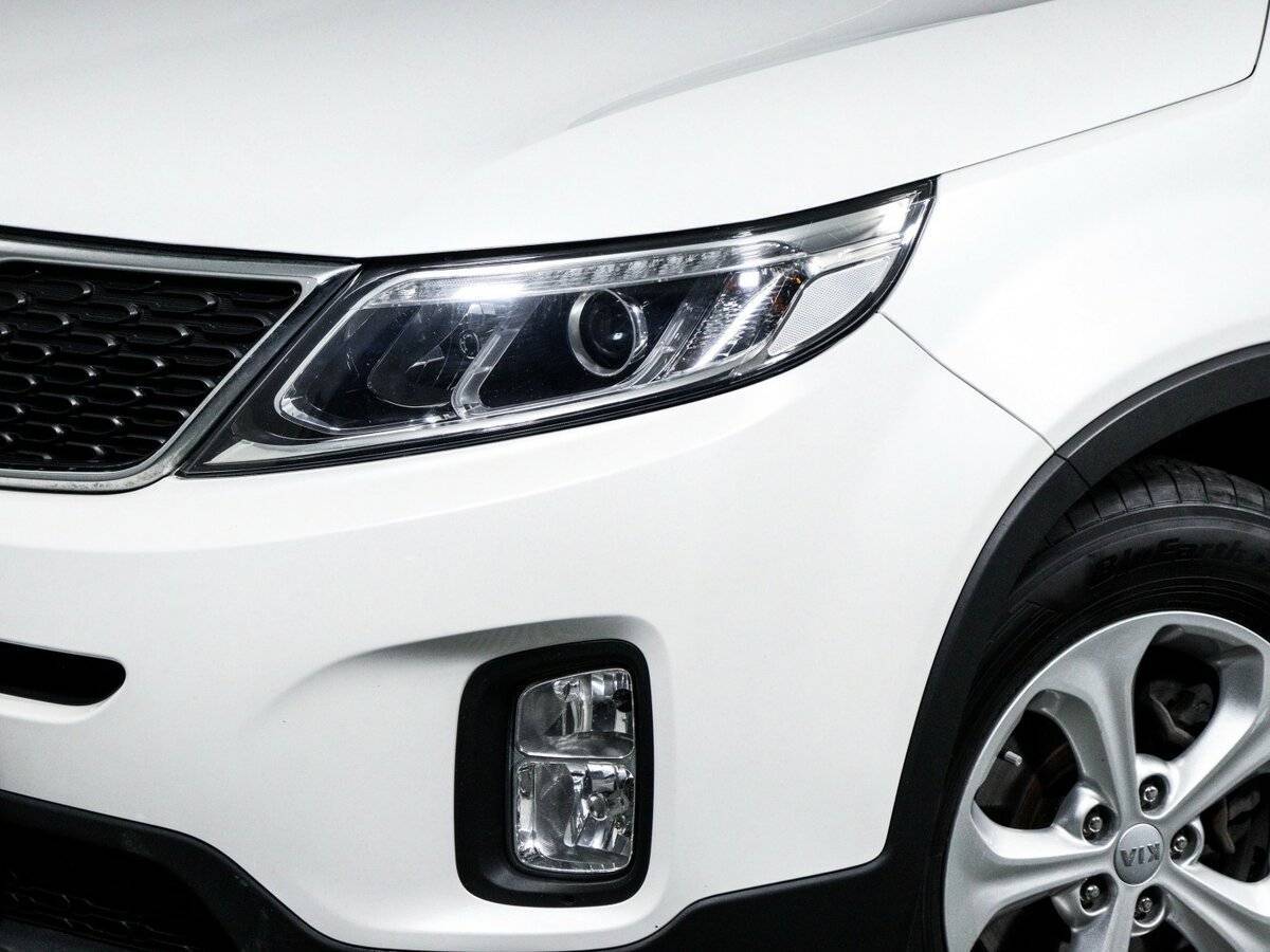 Kia Sorento с пробегом — 2015 год. Фото: #15