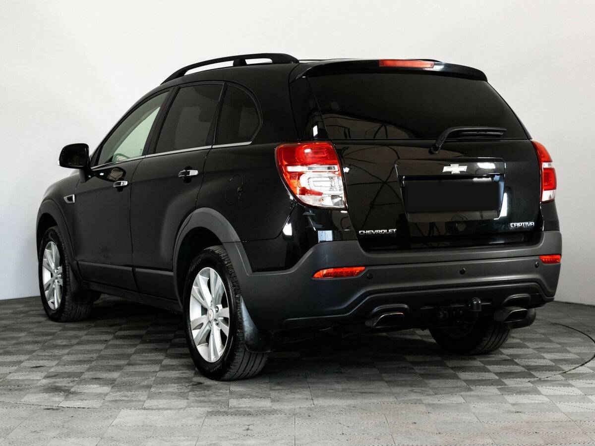 Chevrolet Captiva с пробегом — 2015 год. Фото: #5