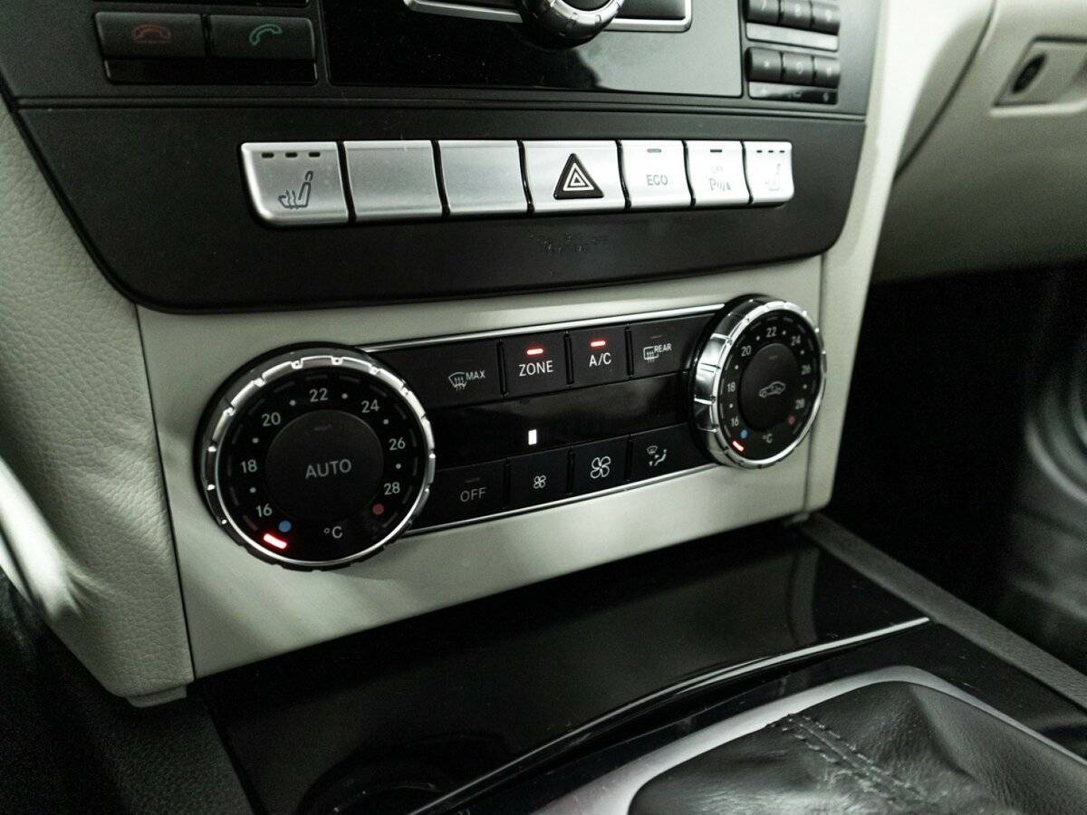 Mercedes-Benz C-Класс с пробегом — 2012 год. Фото: #15