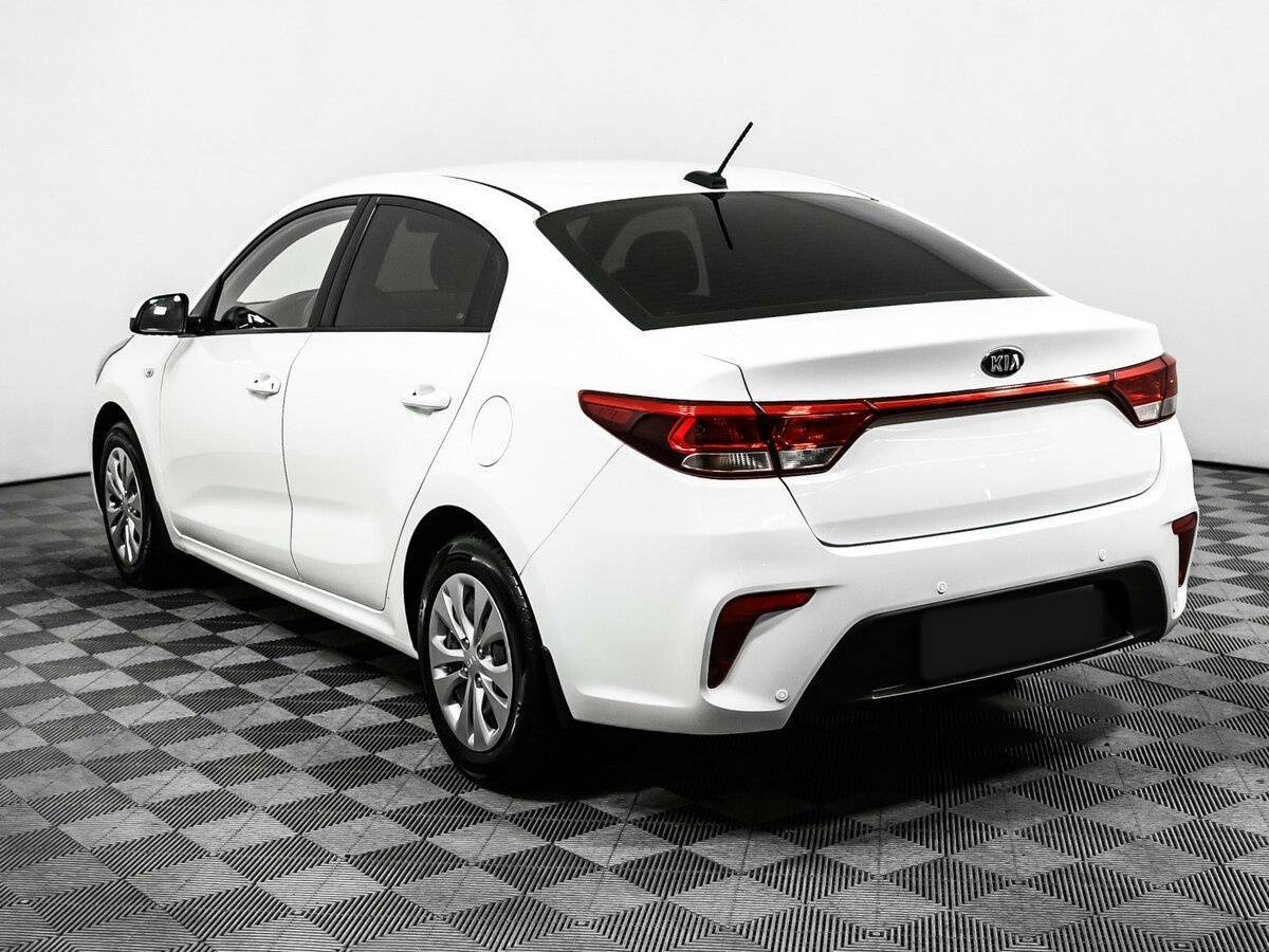 Kia Rio с пробегом — 2018 год. Фото: #6