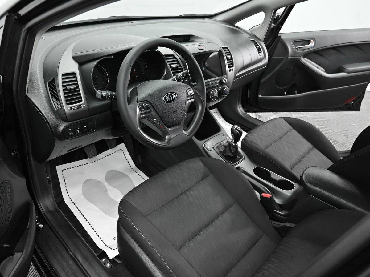 Kia Cerato с пробегом — 2015 год. Фото: #7