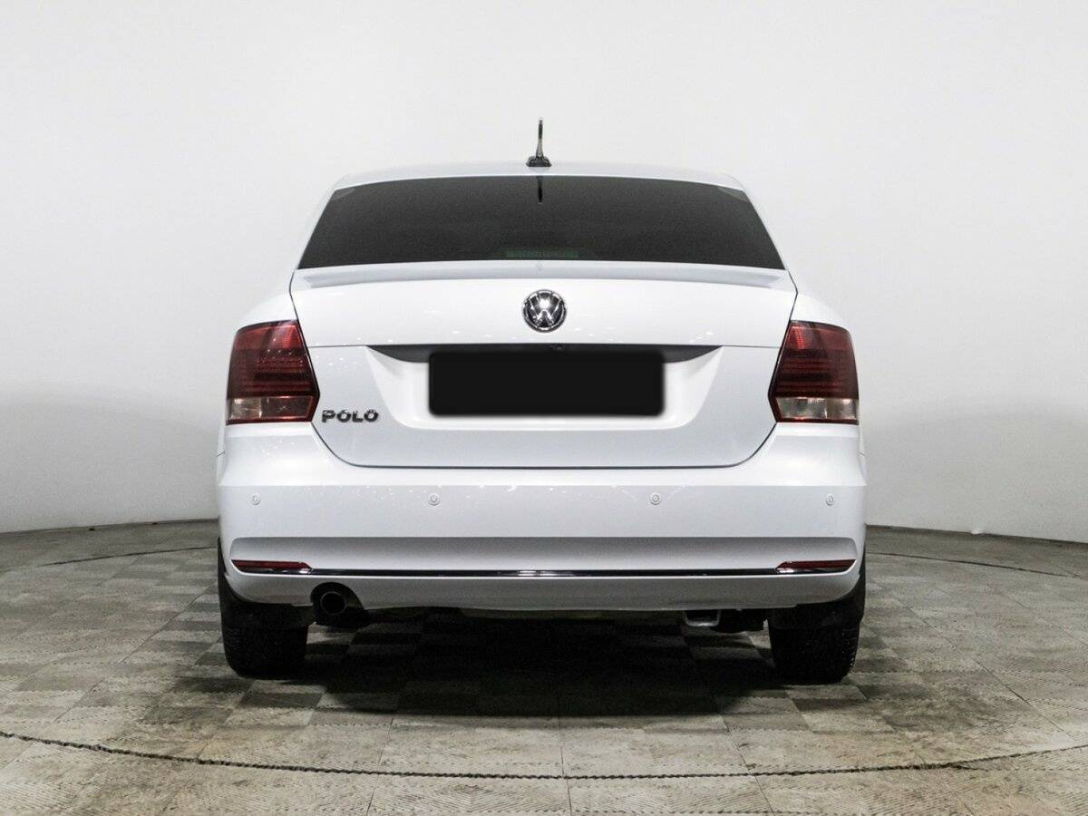 Volkswagen Polo с пробегом — 2018 год. Фото: #5