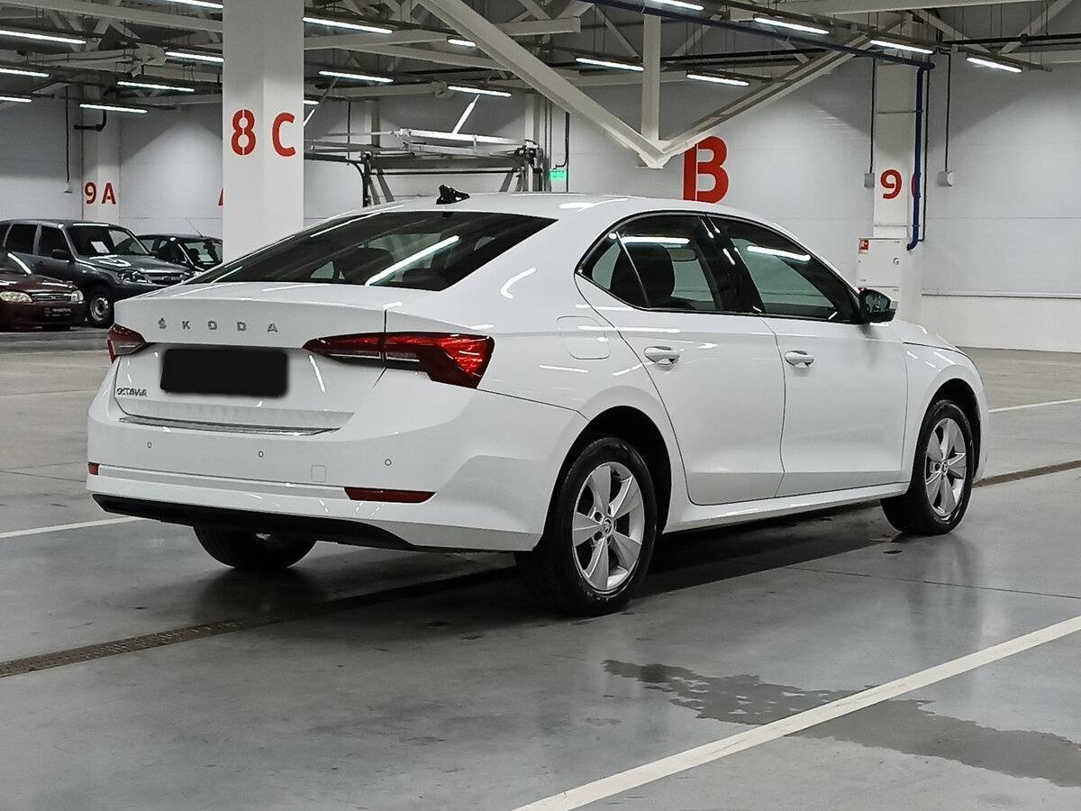 Skoda Octavia с пробегом — 2021 год. Фото: #4