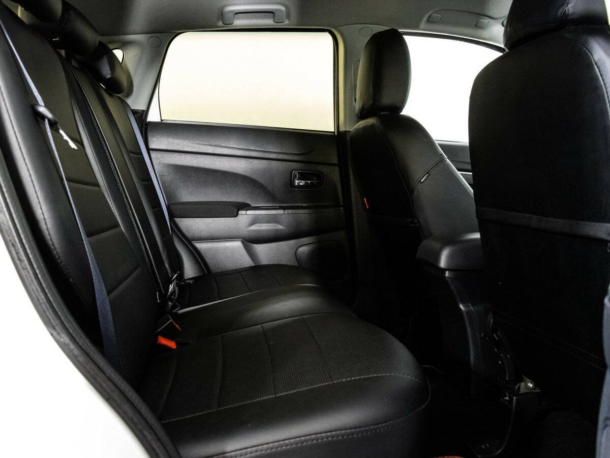 Mitsubishi ASX с пробегом — 2012 год. Фото: #9