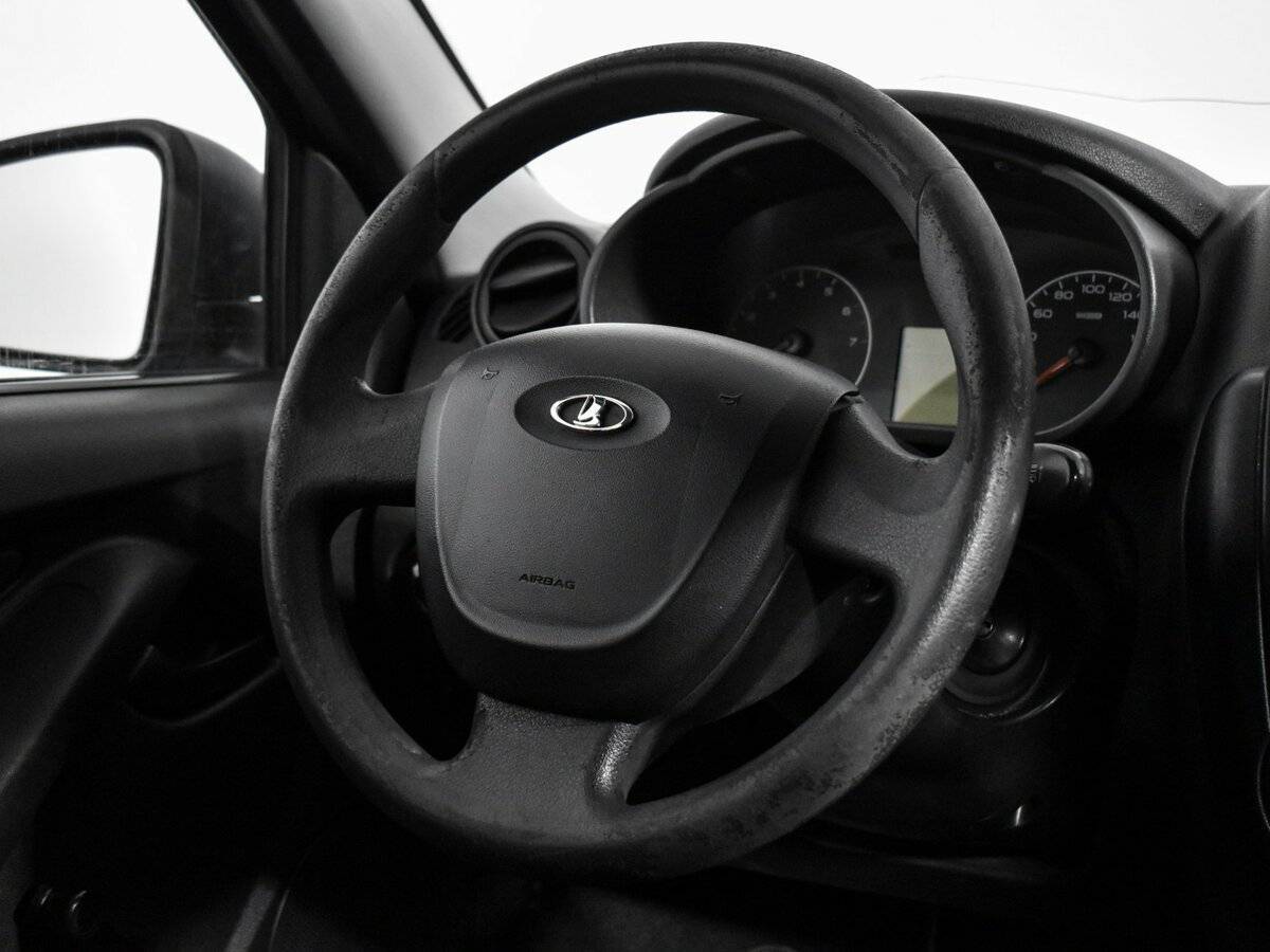 Lada (ВАЗ) Granta с пробегом — 2014 год. Фото: #14